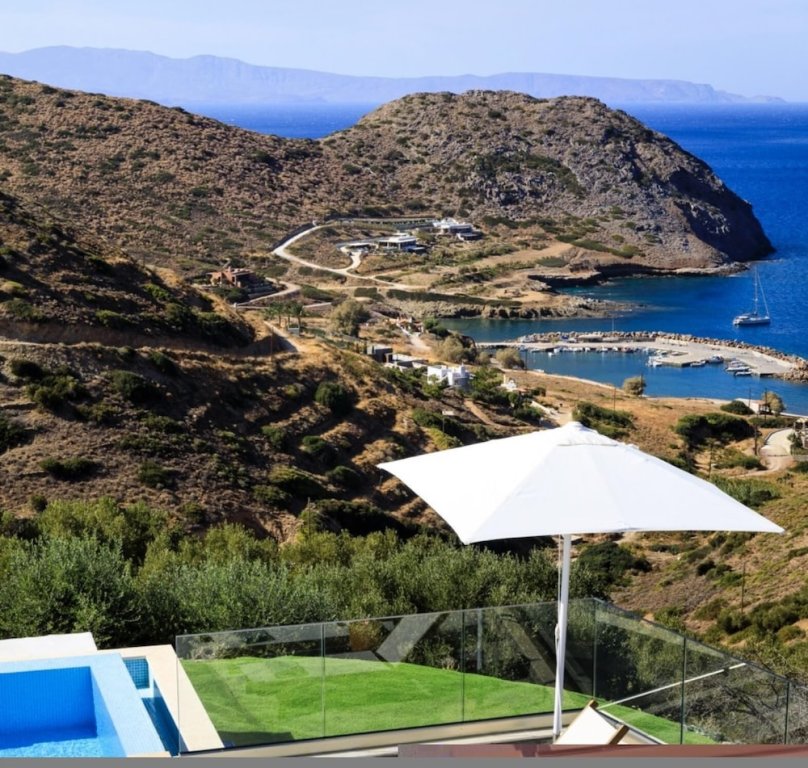 Villa Mochlos Harbour View - 3 bed Villa With sea Views