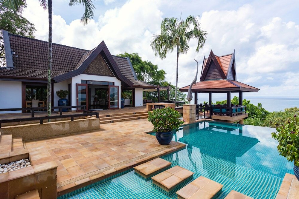 Villa Villa Baan Hen 5 Bedroom Kata Beach