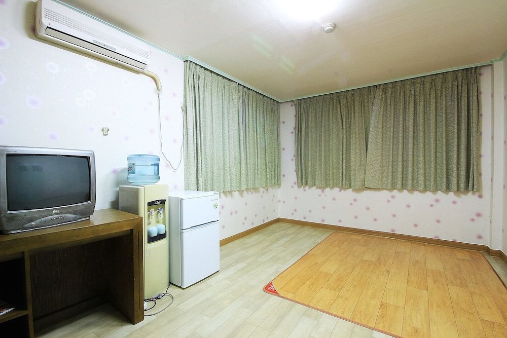 Standard room Daemyung Chilgok