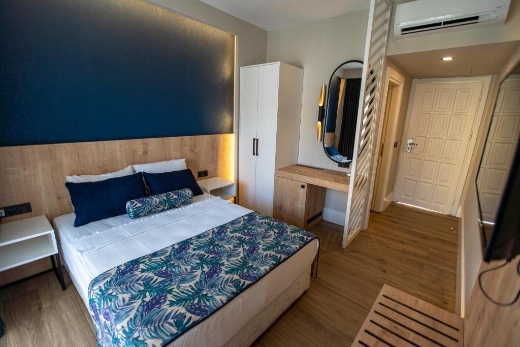 Standard Double room with balcony Miramor Garden Resort & Spa