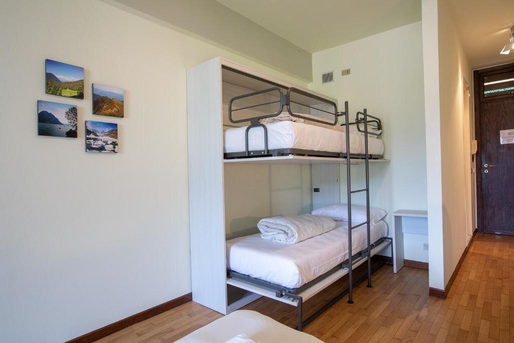 Кровать в общем номере Grem Bike Hostel