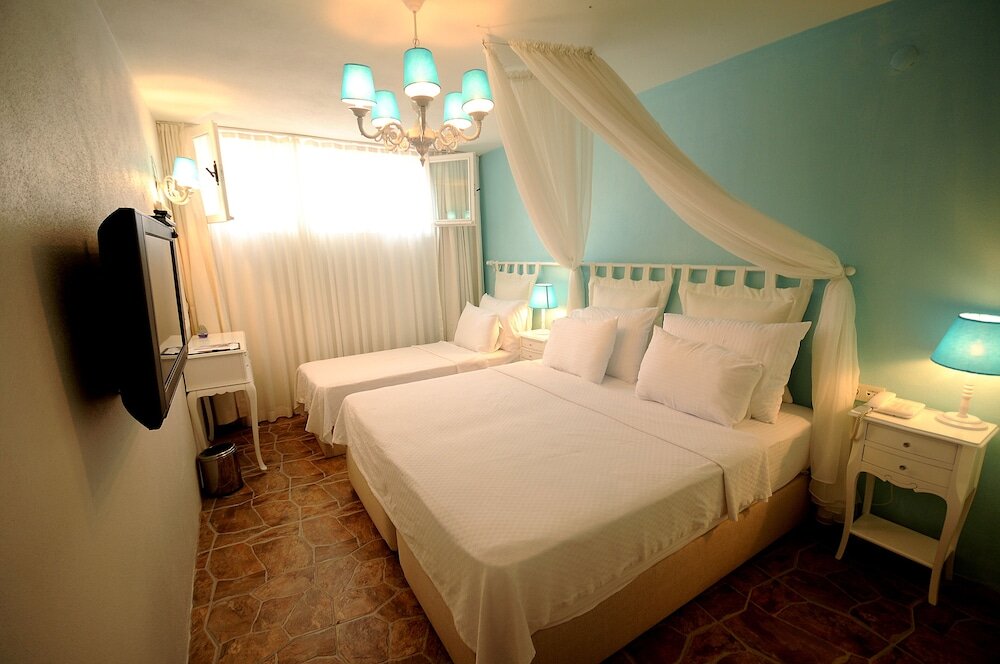 Habitación triple Económica sótano Erendira Hotel - Special Category