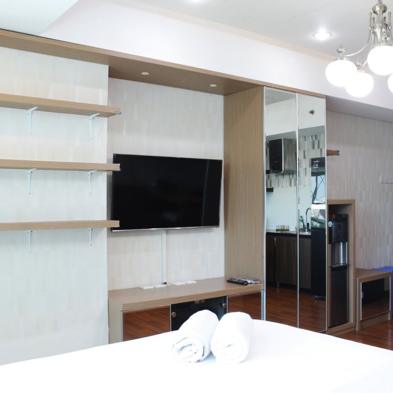 Habitación Estándar Premium Studio Room @ Tamansari La Grande Apartment