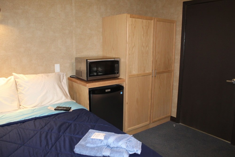 Premium room Target Hospitality - Carlsbad Lodge