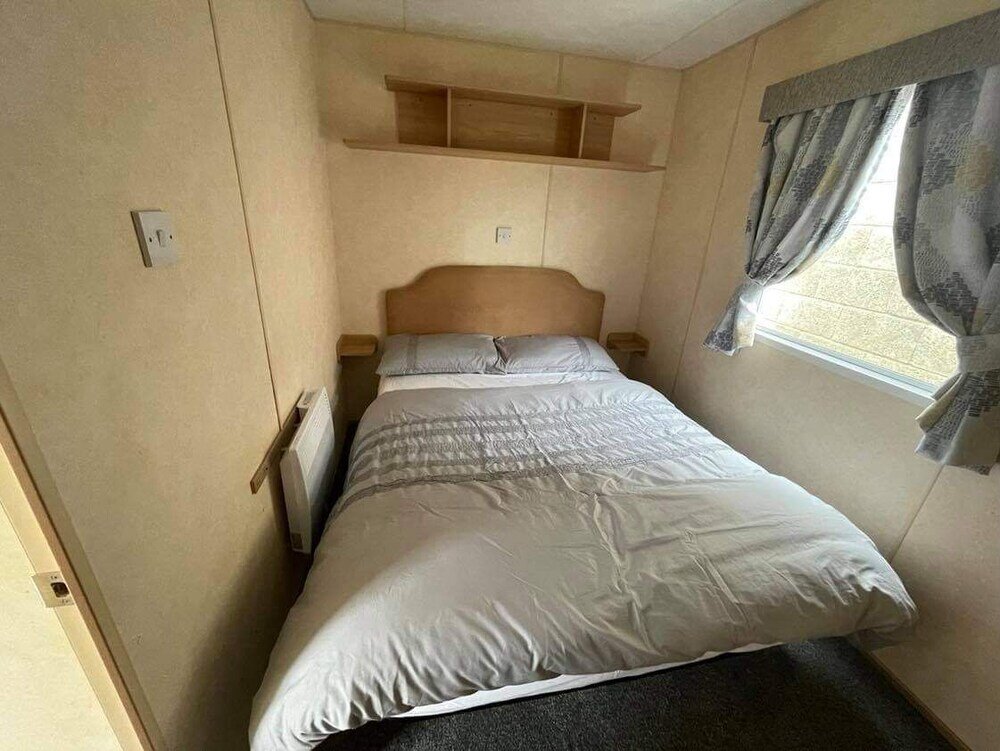 Standard room 3-Bed Caravan in Walton on the Naze