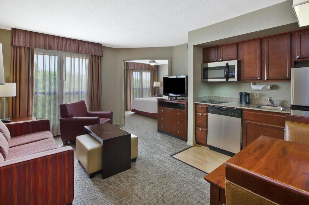 Номер Standard Homewood Suites by Hilton Dayton-Fairborn