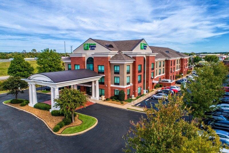 Standard Single room Holiday Inn Express Hotel & Suites Memphis Southwind, an IHG Hotel
