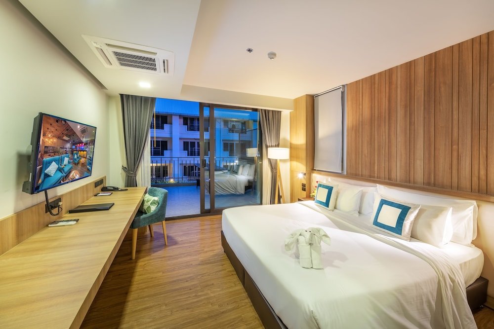 Люкс с балконом и с красивым видом из окна PLAAI Prime Hotel Rayong SHA Extra Plus