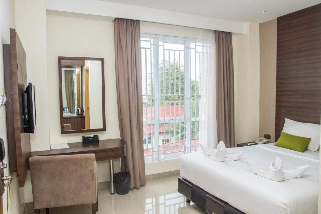 Deluxe Double room with city view Green Eden Hotel