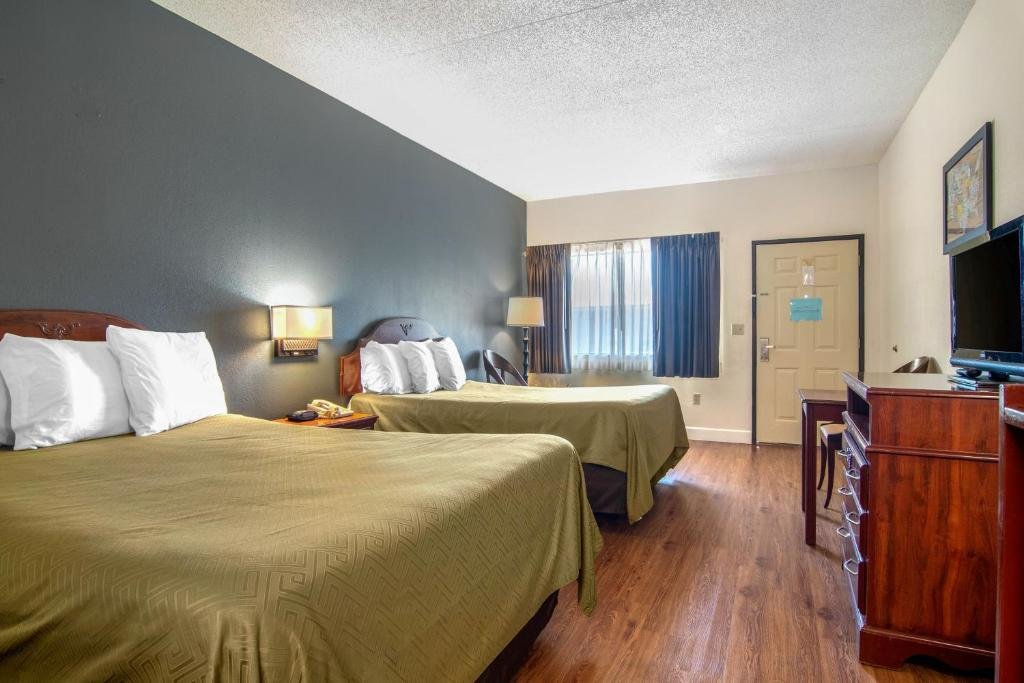 Standard Doppel Zimmer Econo Lodge Inn & Suites near Chickamauga Battlefield