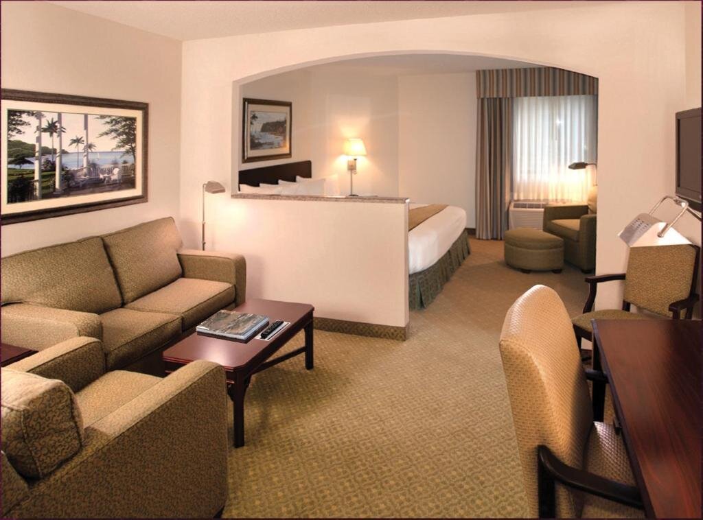 Номер Executive Ann Arbor Regent Hotel and Suites
