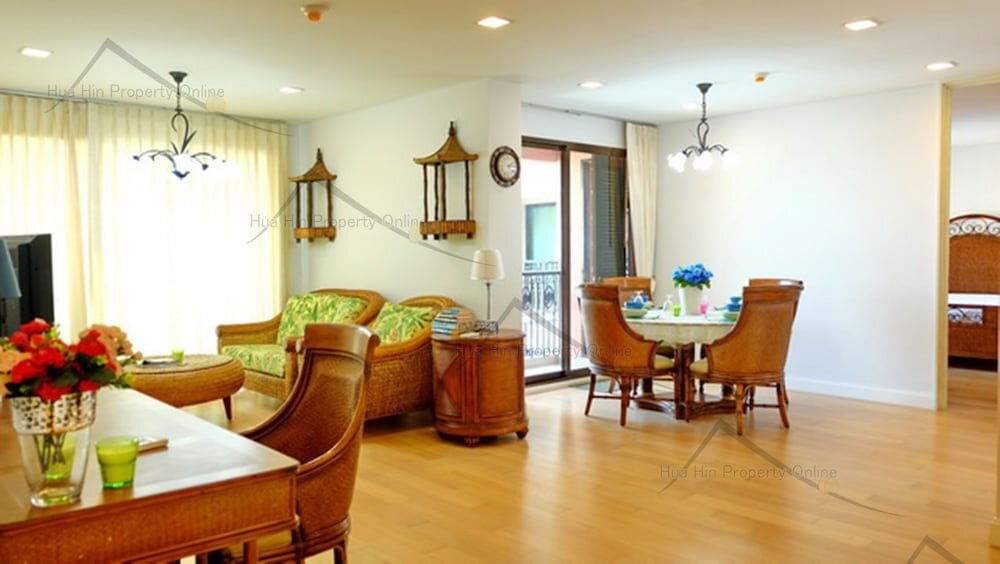 Standard Zimmer 3 Zimmer mit Balkon und mit Poolblick Marrakesh Condo Residence by Hua hin property online
