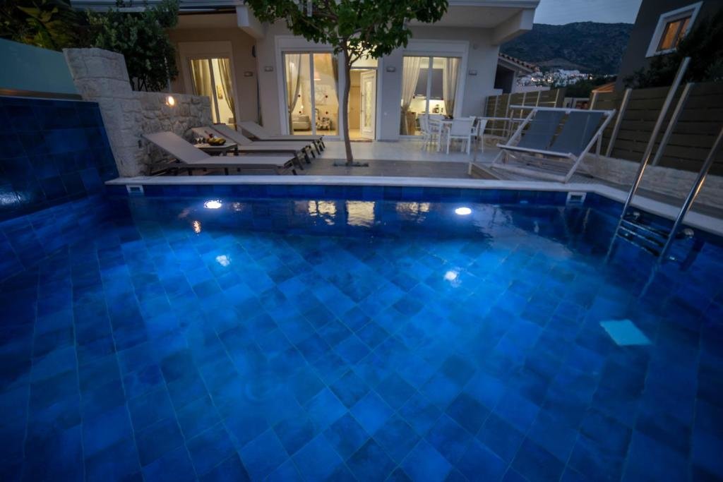 Villa Thomas Villa Hersonissos - Private Pool - Sleeps 6