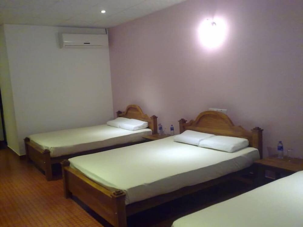 Четырёхместный номер Standard с 3 комнатами Wilpattu Dilsara Holiday Resort