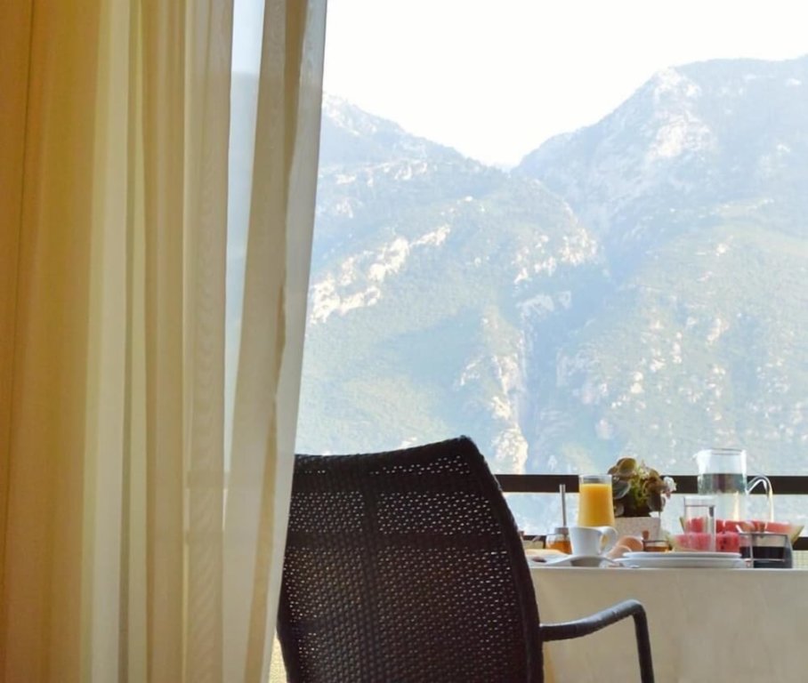 Номер Superior с балконом и с видом на горы Alexakis Hotel & Spa