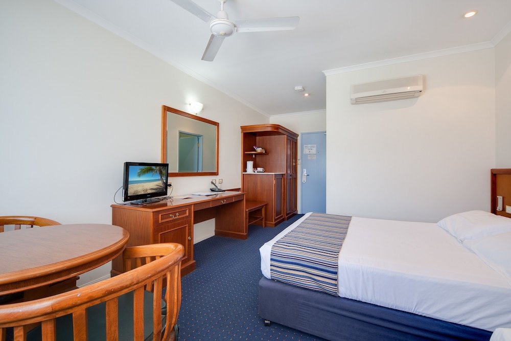 Economy Double room Cairns Southside International