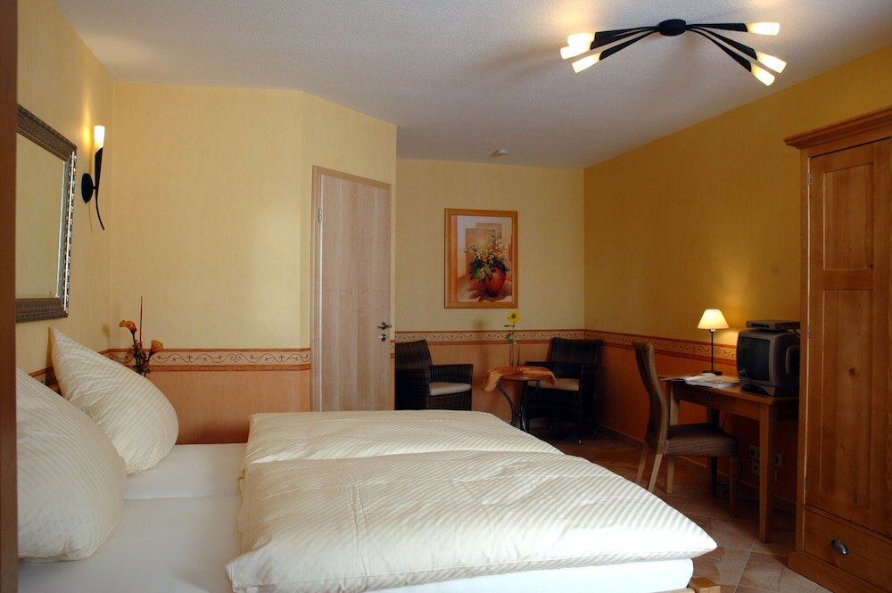 Comfort Double room with balcony Hofgut Metzler