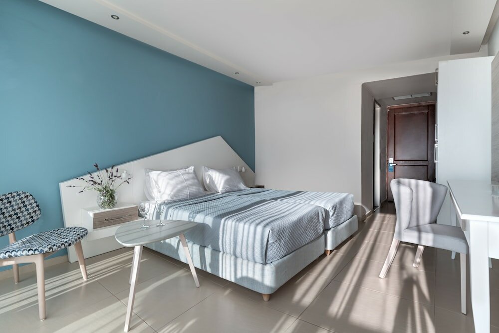 Номер Standard с балконом и с видом на море Kassandra Bay Resort, Suites & Spa