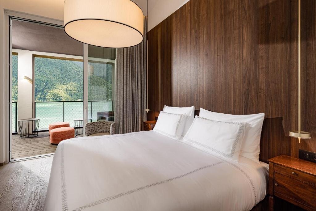Люкс c 1 комнатой с видом на озеро ARIA Retreat & SPA - The Leading Hotels of the World, located within Parco San Marco Resort