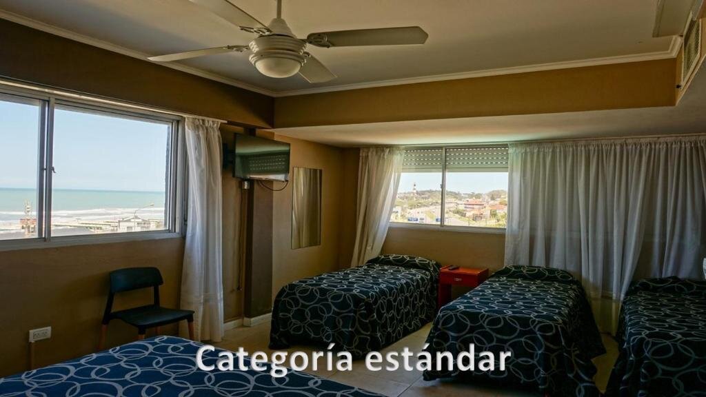 Standard quadruple chambre Hotel AATRAC