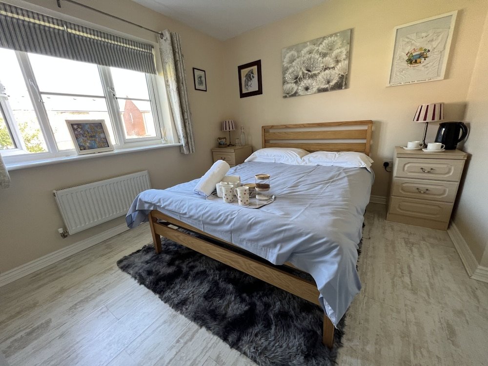 Standard Doppel Zimmer mit Gartenblick Infinity Guest House Wiltshire Crescent