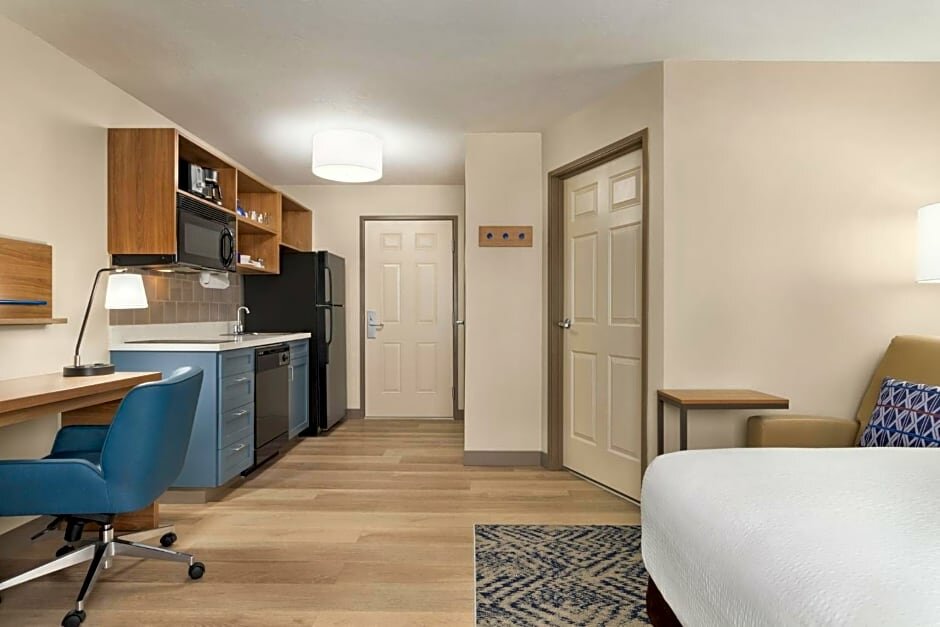 Standard Zimmer Candlewood Suites Boise-Meridian, an IHG Hotel