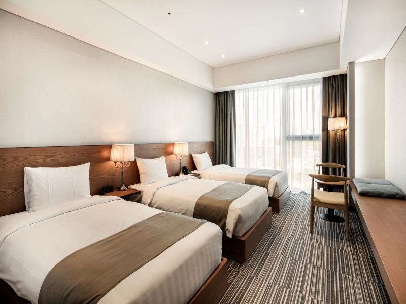 Standard triple chambre Golden Tulip Incheon Airport Hotel