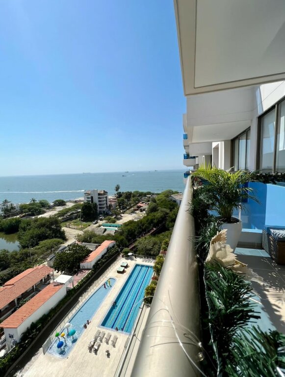 Семейные апартаменты Apartasuites Samaria - Club de Playa