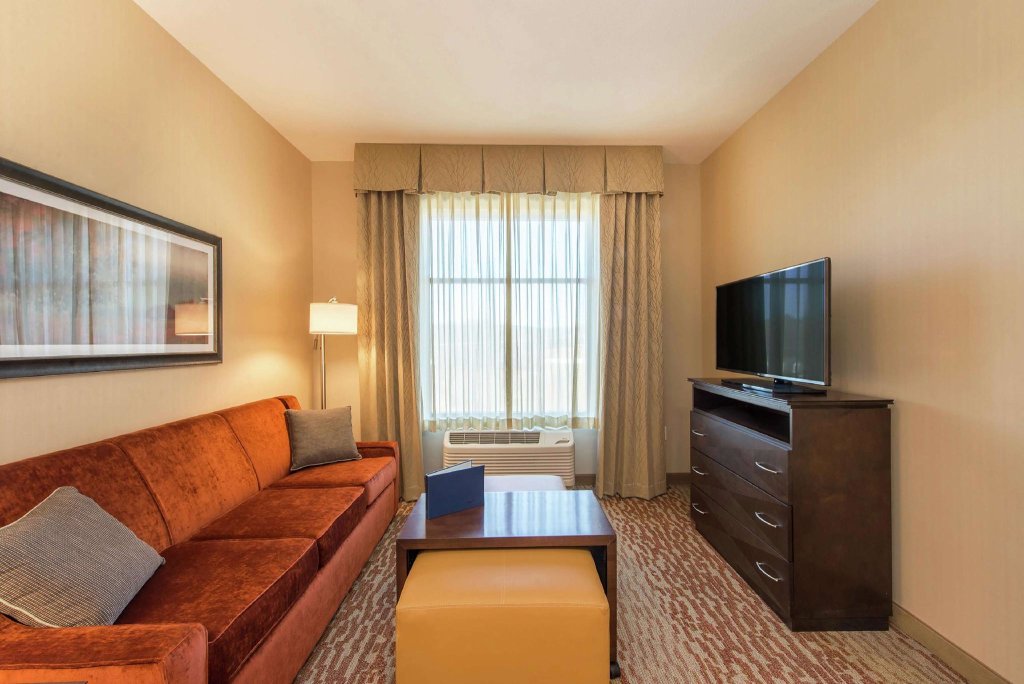 Двухместный люкс Homewood Suites by Hilton Boston Marlborough