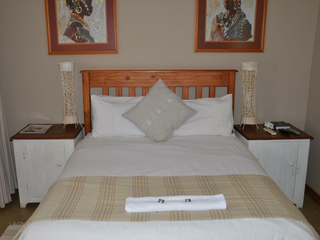 Standard Double room Stoep Cafe Guest House