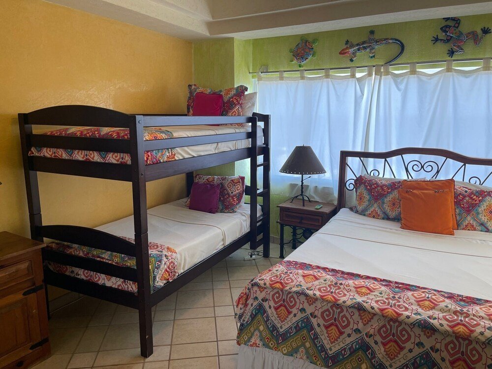 Номер Standard Las Palmas Resort At Sandy Beach Grande 405 2 Bedroom Condo by Redawning