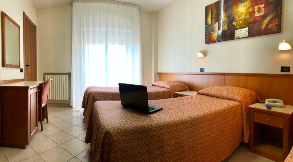 Habitación triple Estándar Hotel Sollievo - San Gennaro