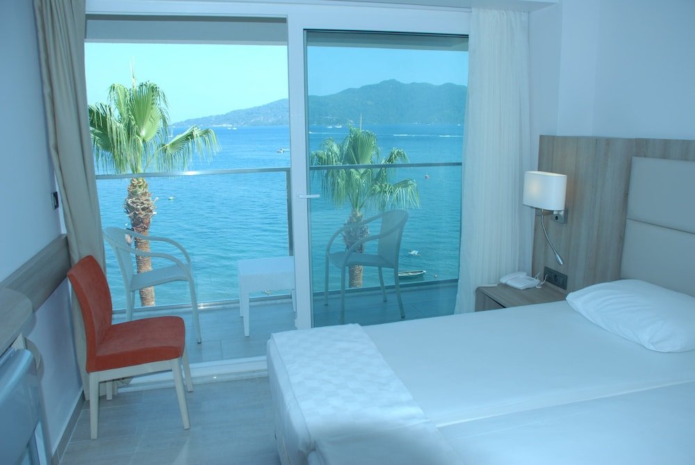 Standard Zimmer mit Balkon und mit Meerblick Begonville Beach Hotel