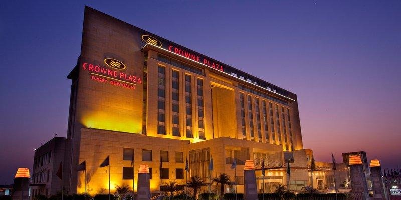 Junior suite Crowne Plaza New Delhi Okhla, an IHG Hotel