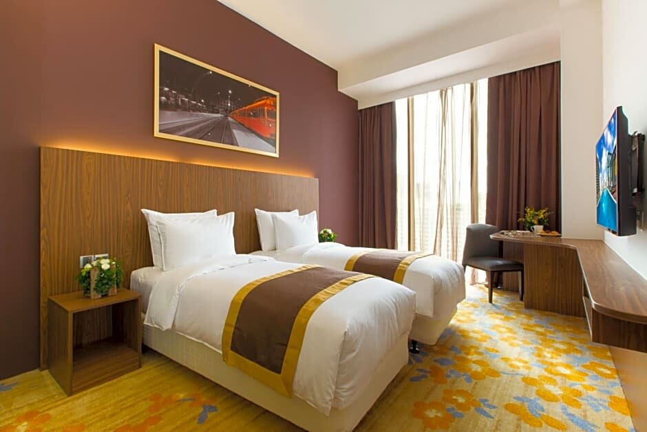 Deluxe room with city view Bay Hotel Ho Chi Minh