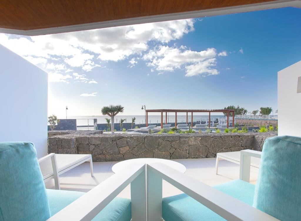 Premium Double room with sea view Hotel Lava Beach