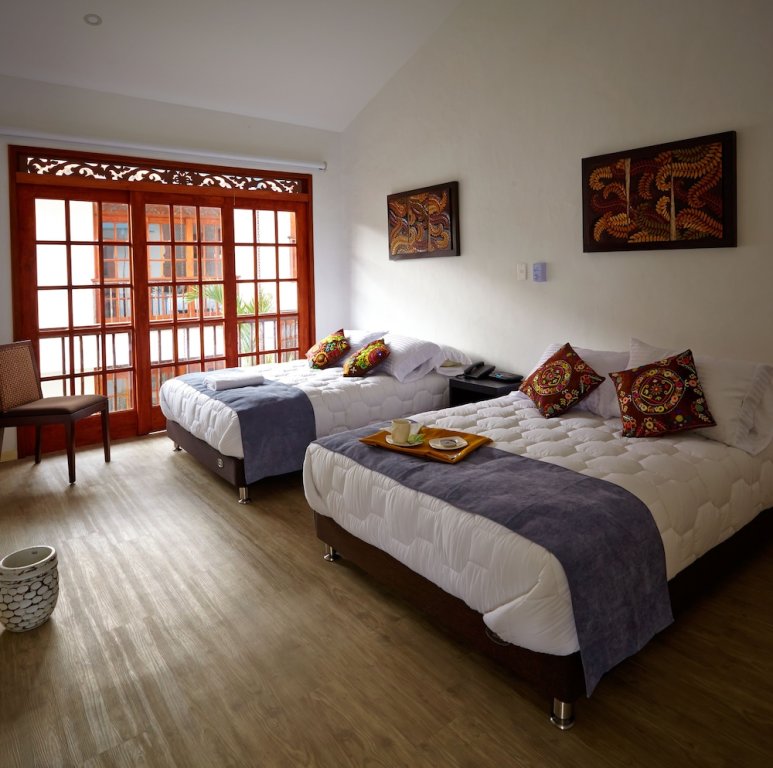 Standard triple chambre avec balcon Hotel Arte Casa Blanca