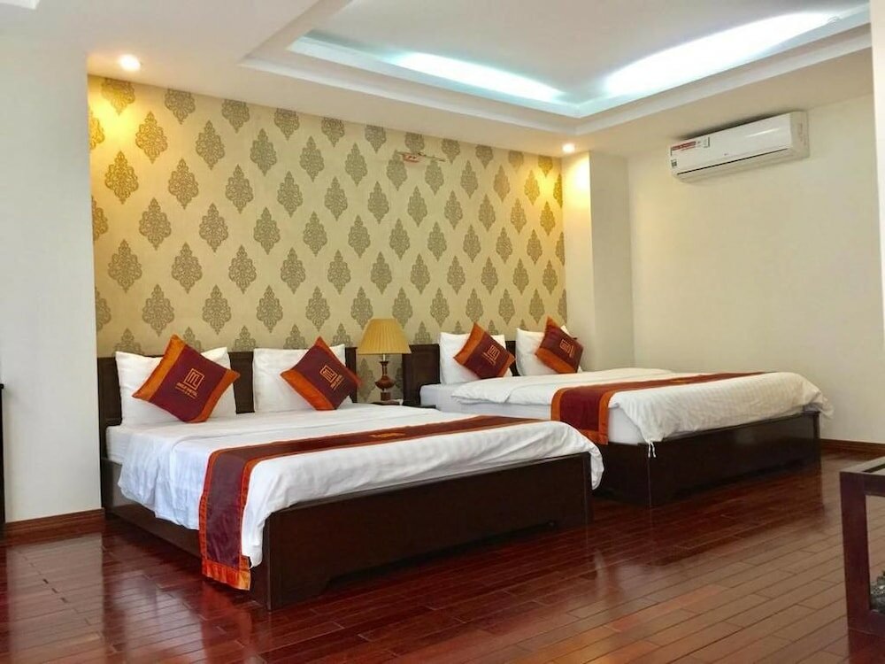 Кровать в общем номере Mely Hotel Hà Nội