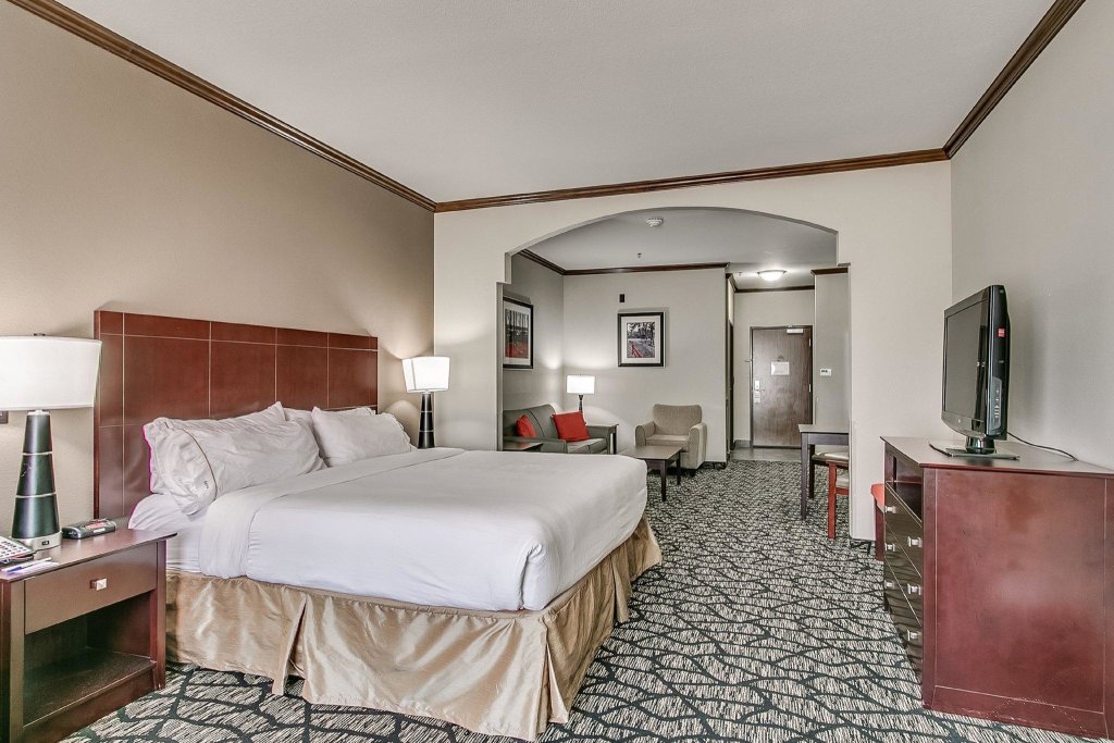 Номер Standard Holiday Inn Express and Suites Lubbock South, an IHG Hotel