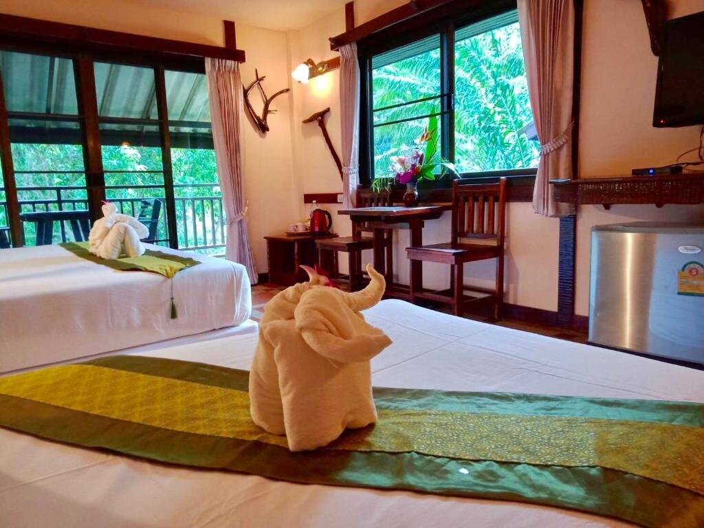 Standard Zimmer Khao Sok River Lodge Hotel