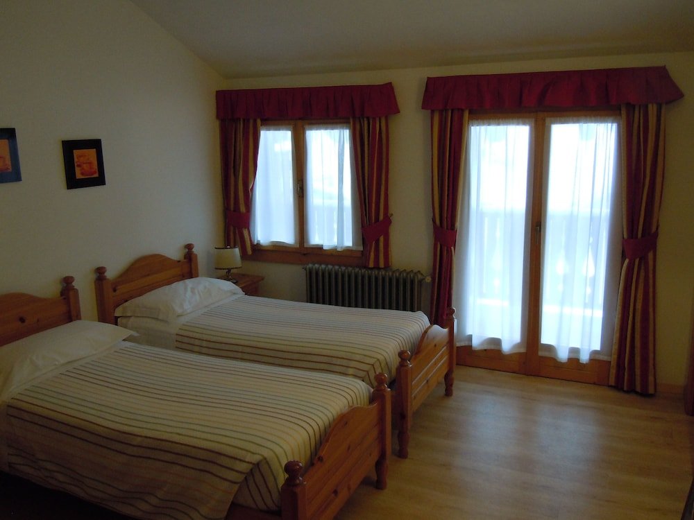 Standard triple chambre avec balcon Hotel Seggiovia