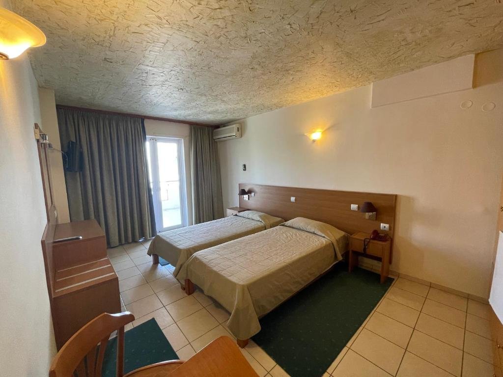 Standard double chambre Vue sur la ville Flisvos