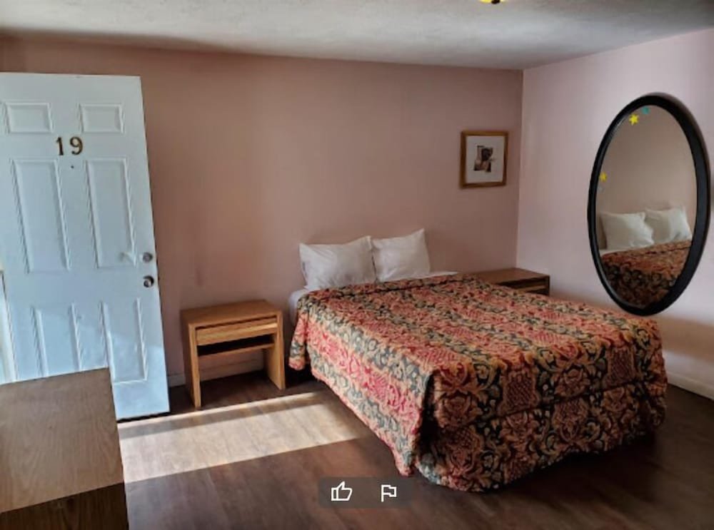 Comfort room Napp Inn Motel