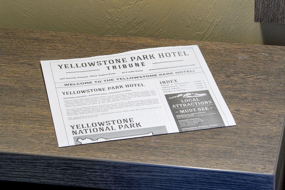 Deluxe Quadruple room Yellowstone Park Hotel