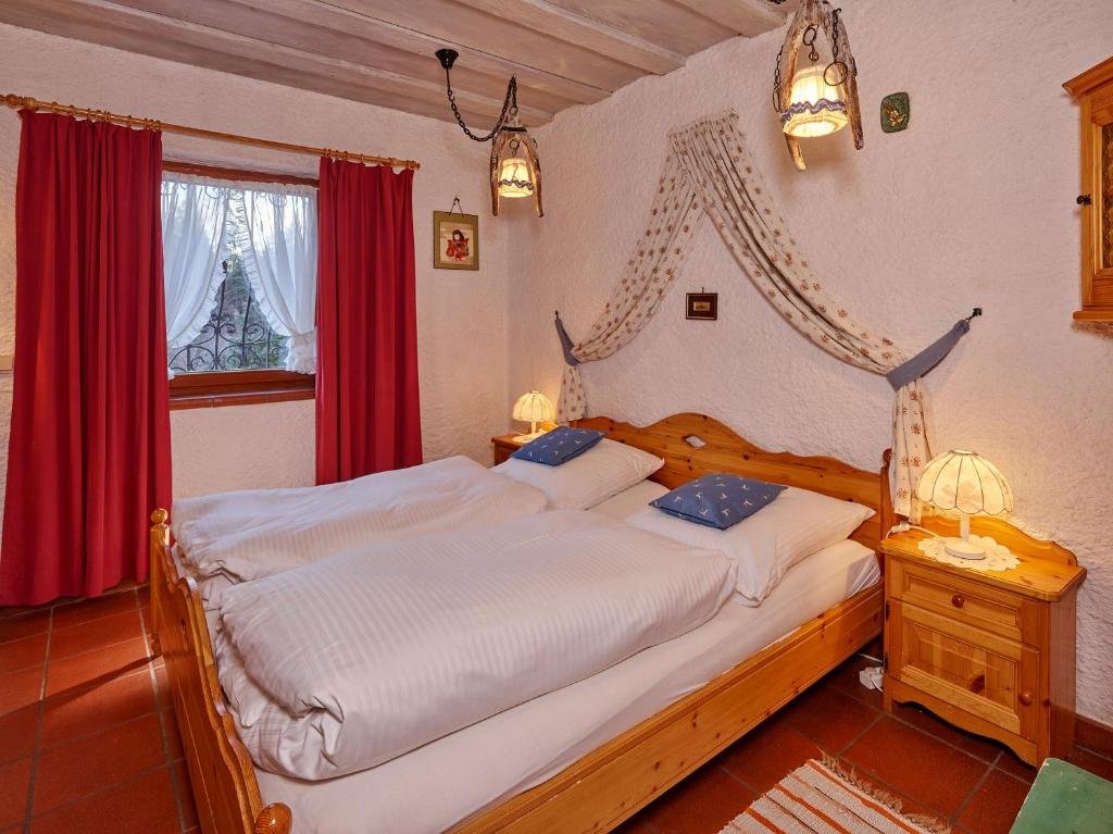 Standard Double room with mountain view Alpenchalet Zum Jeremia