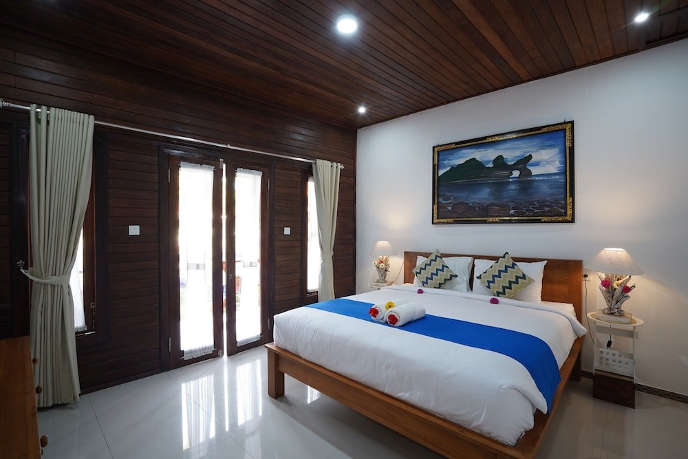 Standard Double room with balcony and with garden view Arjuna Bungalow