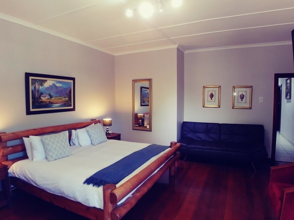Camera Luxury Winelands Villa Guesthouse and Cottages