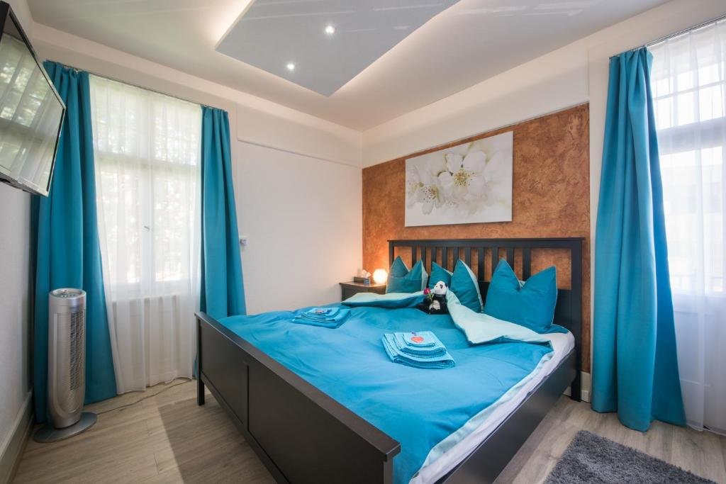Deluxe double villa avec balcon Max Aviation Villa & Apartments