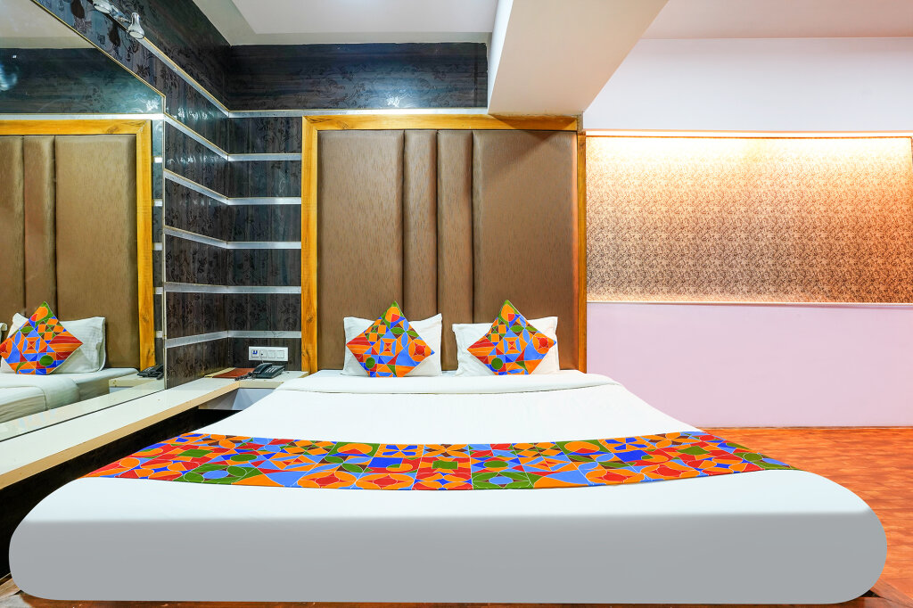 Номер Deluxe Hotel Vinyasa Residency, Bhayandar, Maharashtra