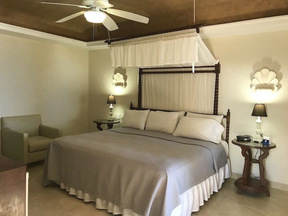 Standard Zimmer mit Balkon und mit Meerblick Hotel Playa La Media Luna